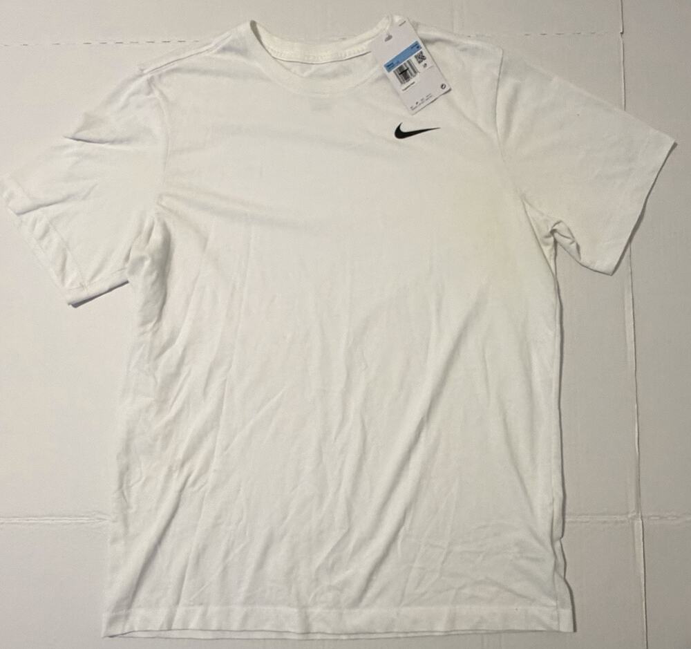 Nike Shirt Mens Medium White Black Futura Logo Sportswear Club Tee NWT NEW